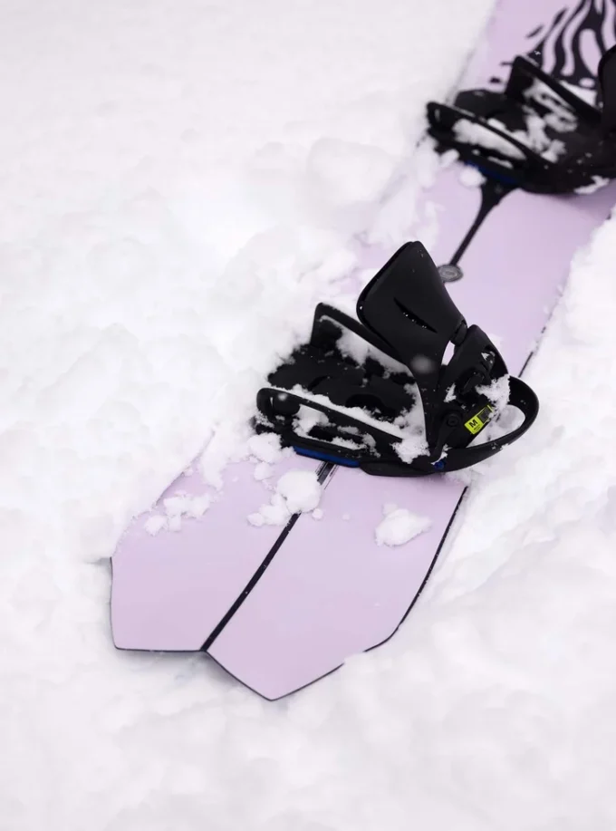 Burton 3D Fish Directional Flat Top Snowboard