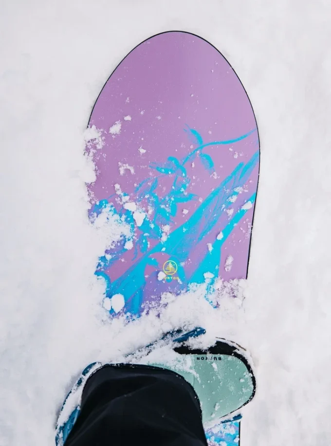 Burton Family Tree Alekesam Camber Snowboard