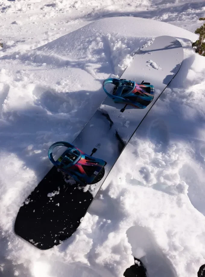 Burton Family Tree Gril Master Camber Snowboard