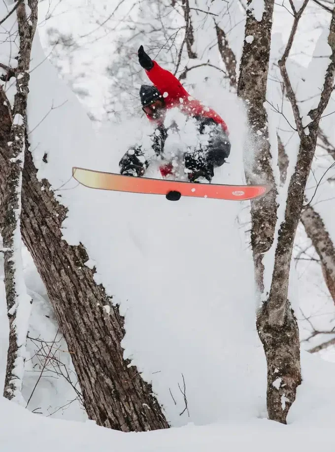 Burton Family Tree Gril Master Camber Snowboard