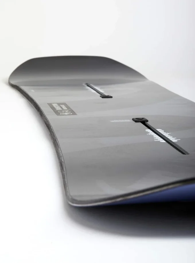 Burton Family Tree Hometown Hero Camber Snowboard