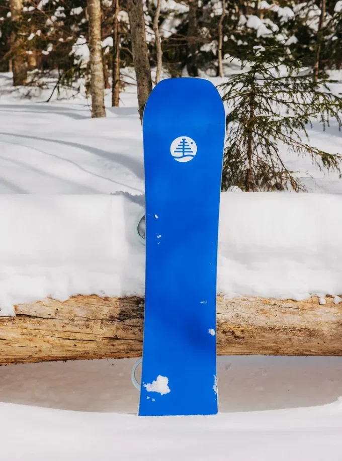 Burton Family Tree Hometown Hero Camber Snowboard