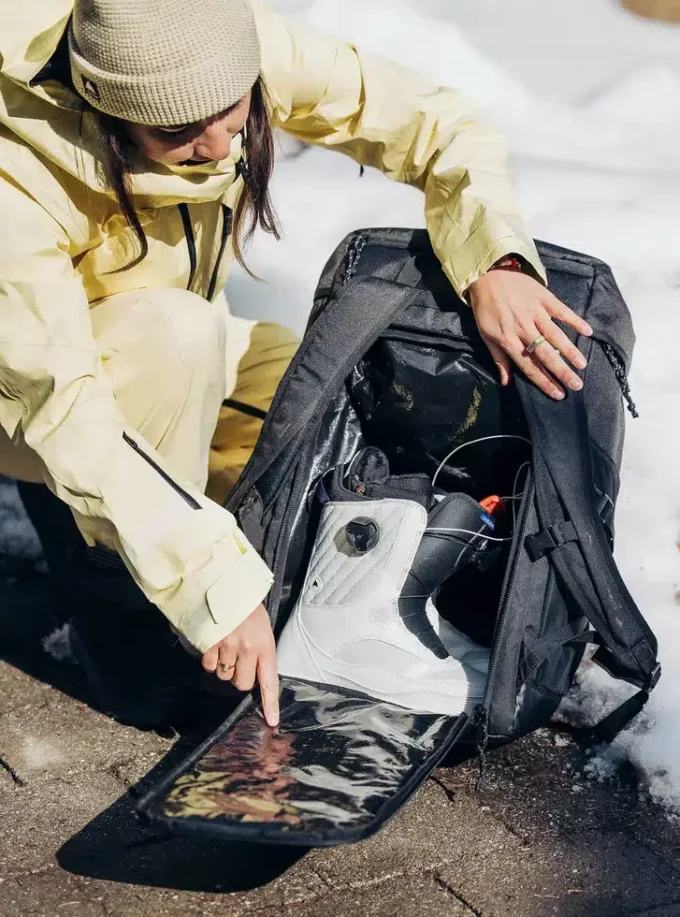 Burton Gig Boot 48L Pack