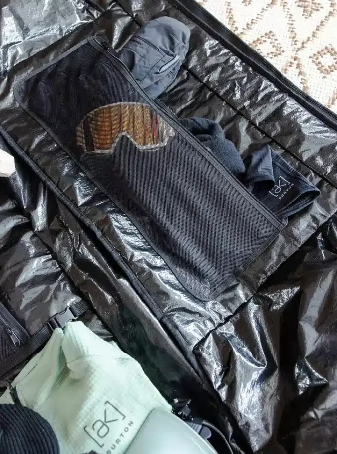 Burton Wheelie Flight Attendant Snowboard Bag