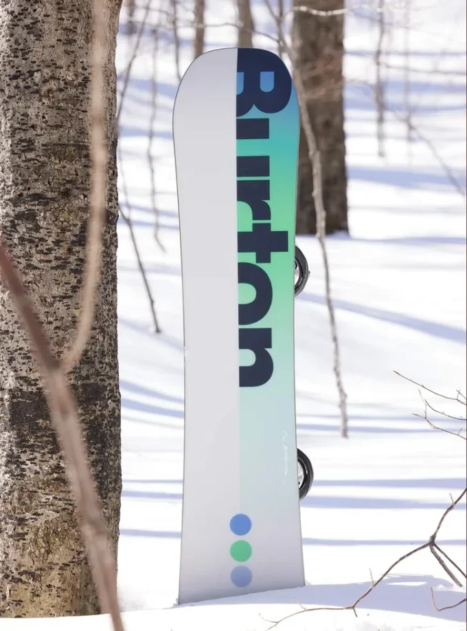 Kids’ Burton Custom Smalls Camber Snowboard