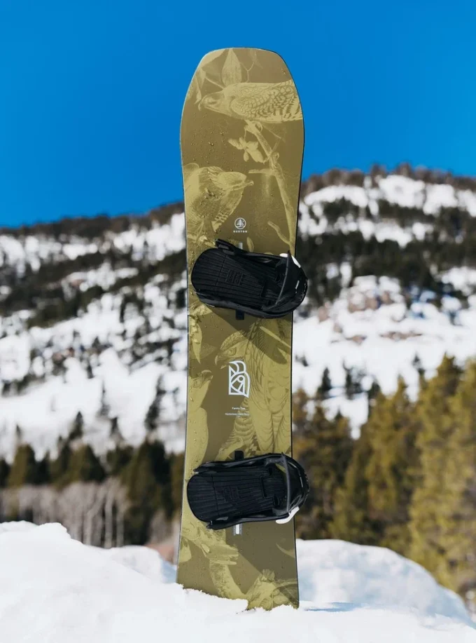 Kids’ Burton Family Tree Hometown Hero Camber Snowboard