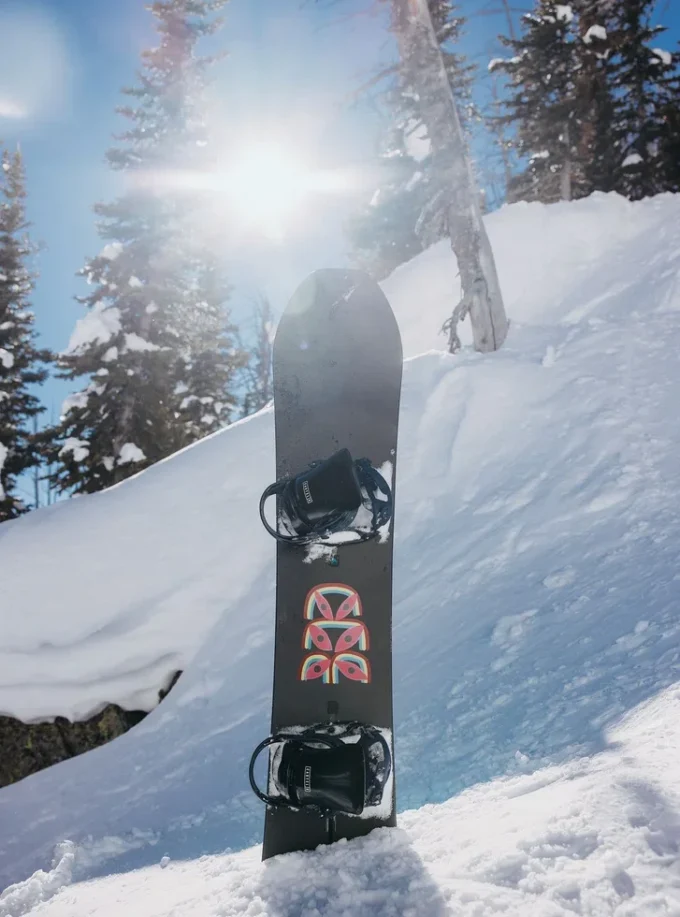 Men’s Burton Deep Thinker Camber Snowboard