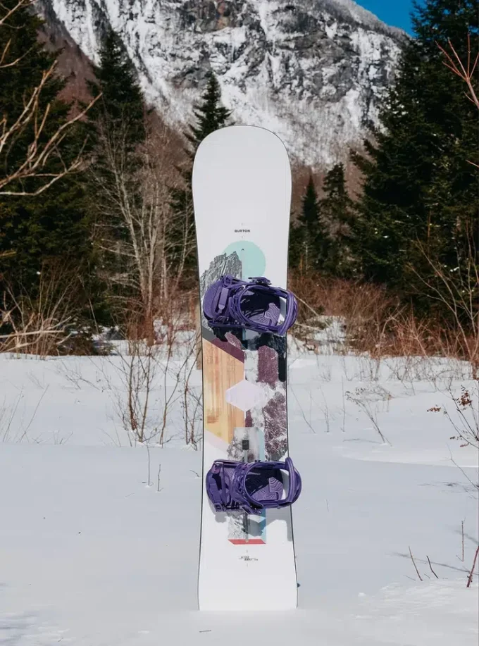 Women’s Burton Hideaway Flat Top Snowboard