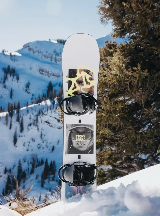 Women’s Burton Story Board Camber Snowboard