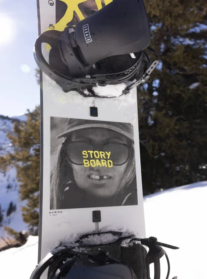Women’s Burton Story Board Camber Snowboard