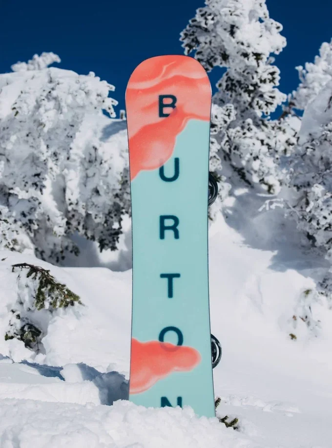 Women’s Burton Yeasayer Flying V Snowboard