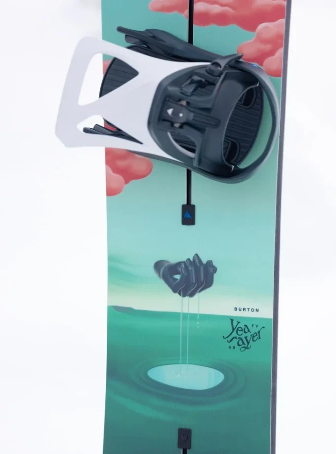 Women’s Burton Yeasayer Flying V Snowboard